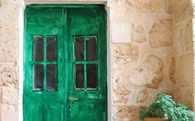 Enchanting Entrances: The Charm of Front Doors in Cornwall