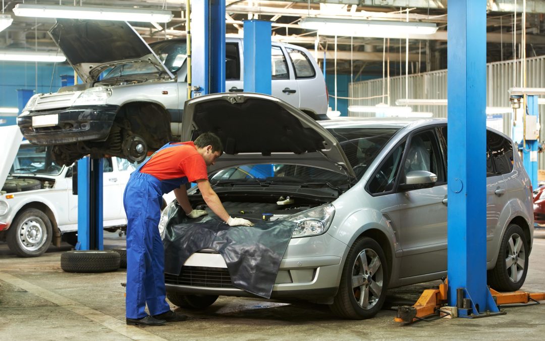 Save Money on Repairs by Choosing the Right Car Mechanic Lakewood CO Near You