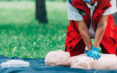 First Aid Training for Seniors: Staying Safe and Helping Others in Emergencies